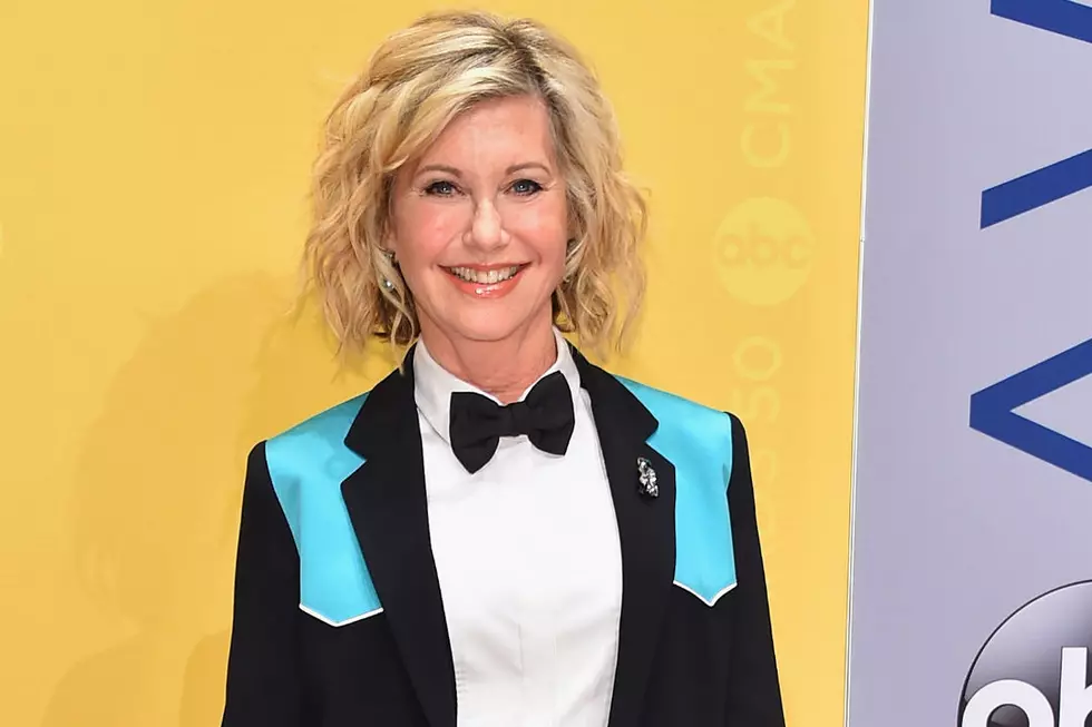Olivia Newton-John Puts Tour On Hold After Cancer Returns